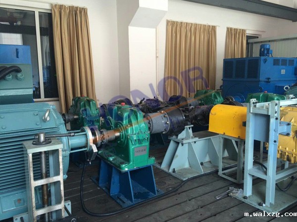 动力传动一体化试验台